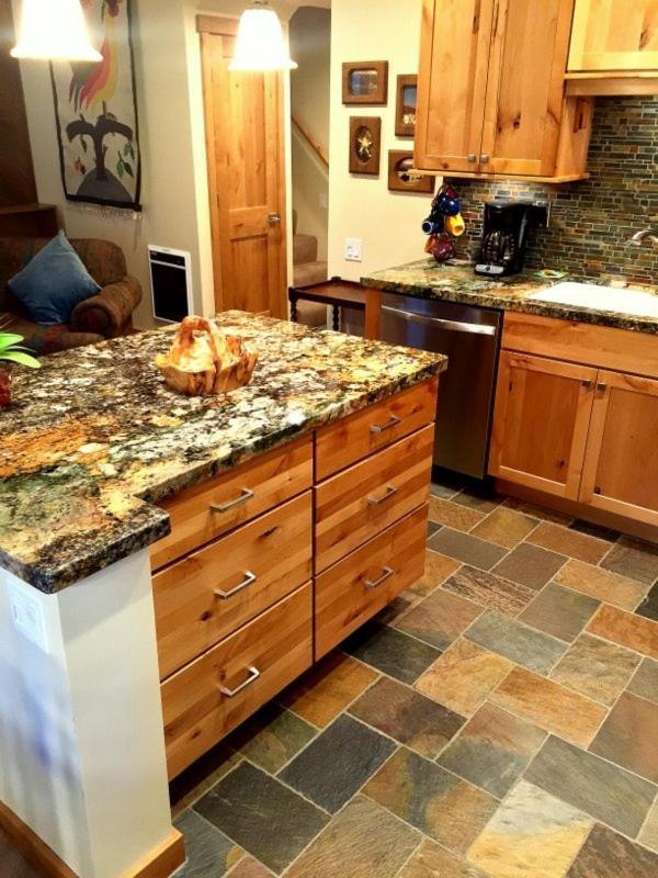 114 Premium * Mammoth Lakes